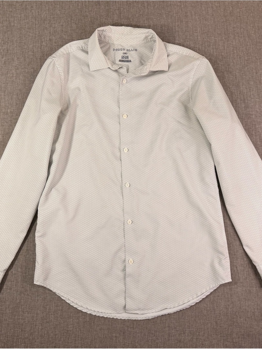 Perry Ellis Men’s Light Gray Button-Up Shirt Size Medium Slim Fit stretch